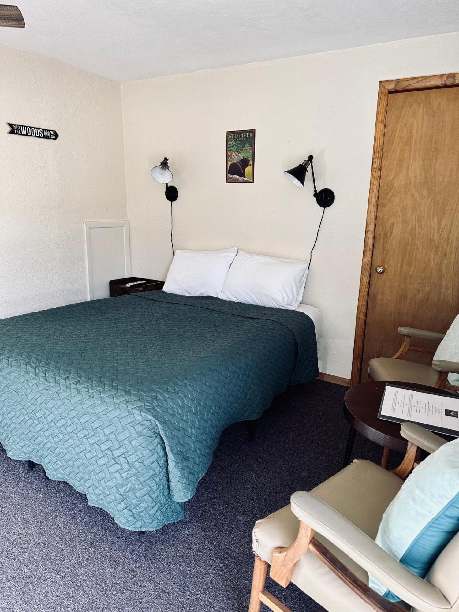 Deer Lodge レッドリバー 部屋 写真