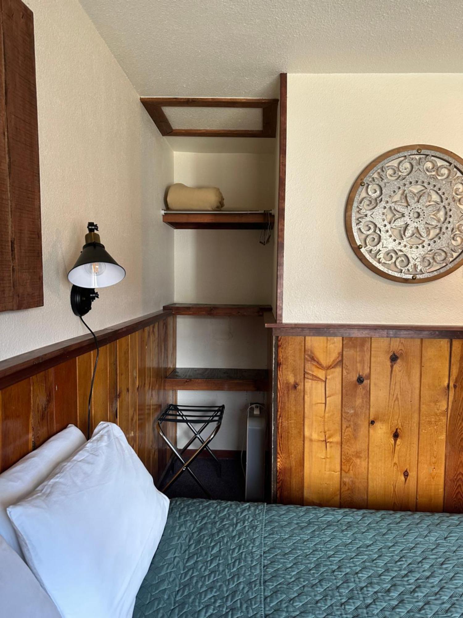 Deer Lodge レッドリバー 部屋 写真