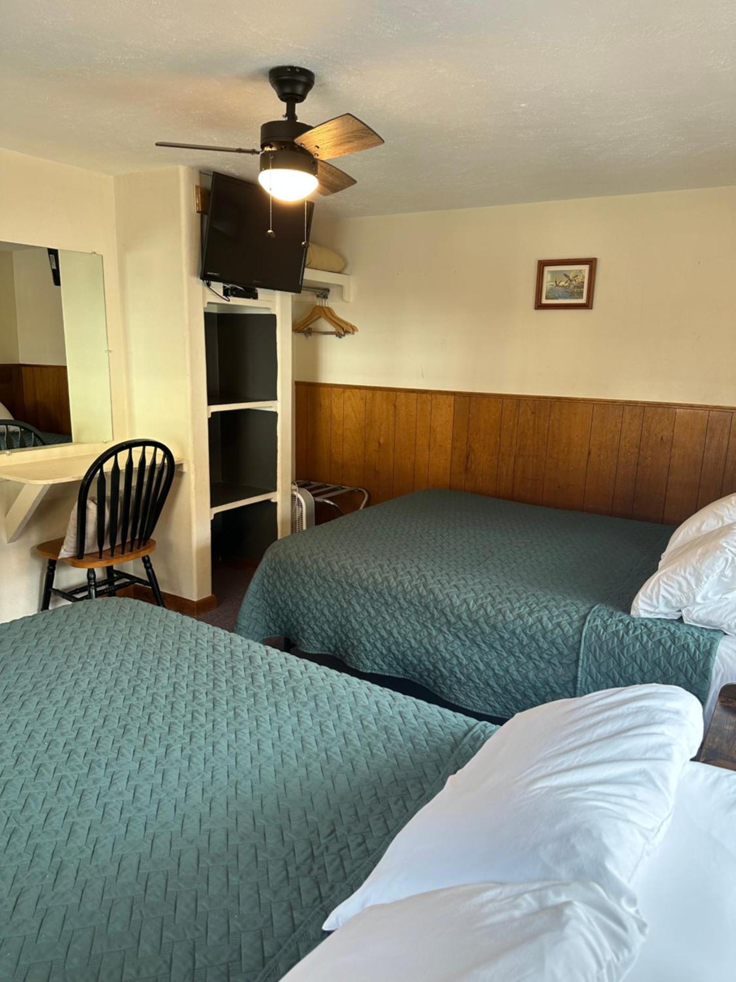 Deer Lodge レッドリバー 部屋 写真